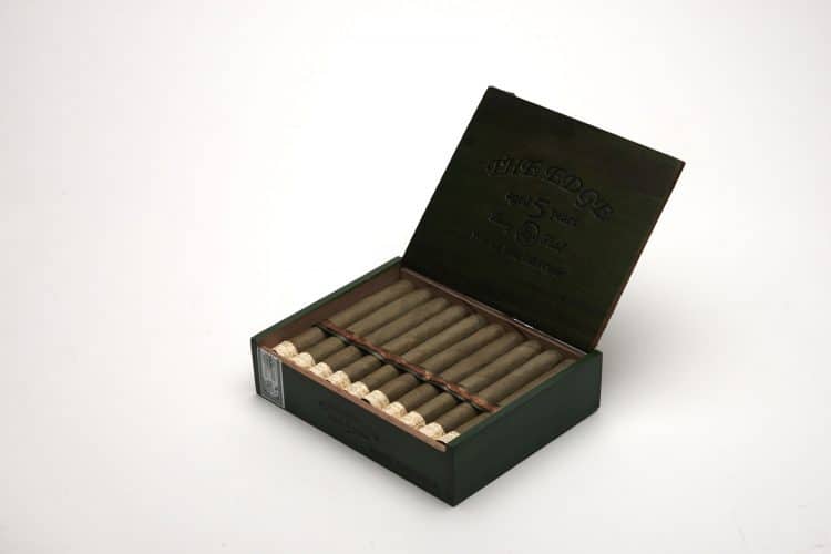 Cigar Rocky Patel Edge Candela 8